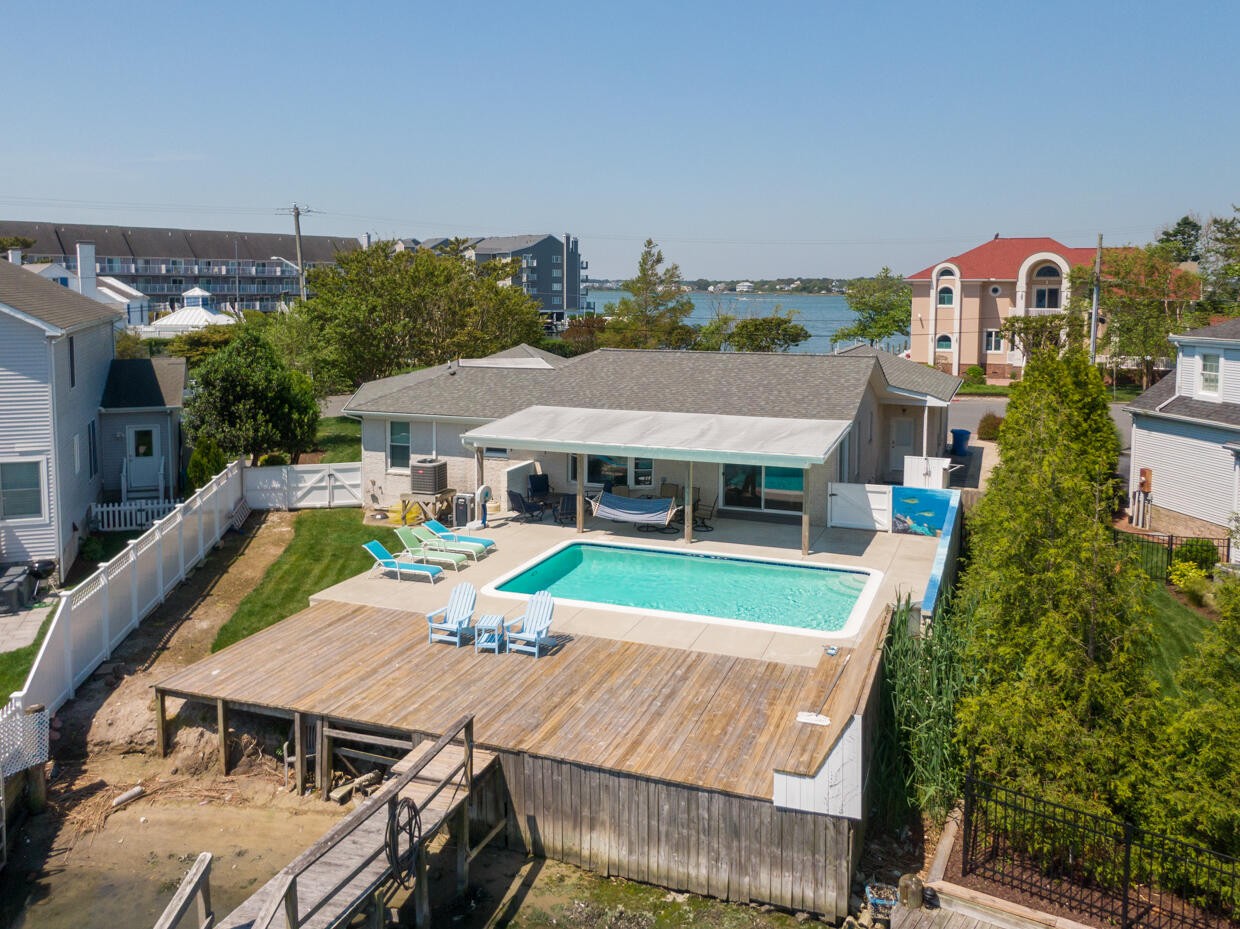 Book Teal Home 1500, 1500 Teal Drive Ocean City, MD 21842 Vacation Rental